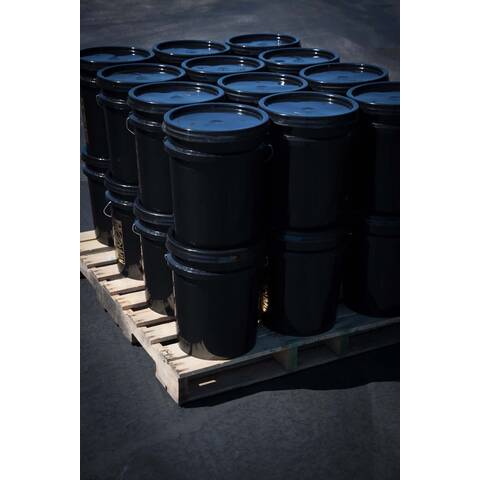 image: Pallet of (24) 5 gallon buckets