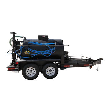 Right overview image of the Sealmate 500 gallon piston pump trailer