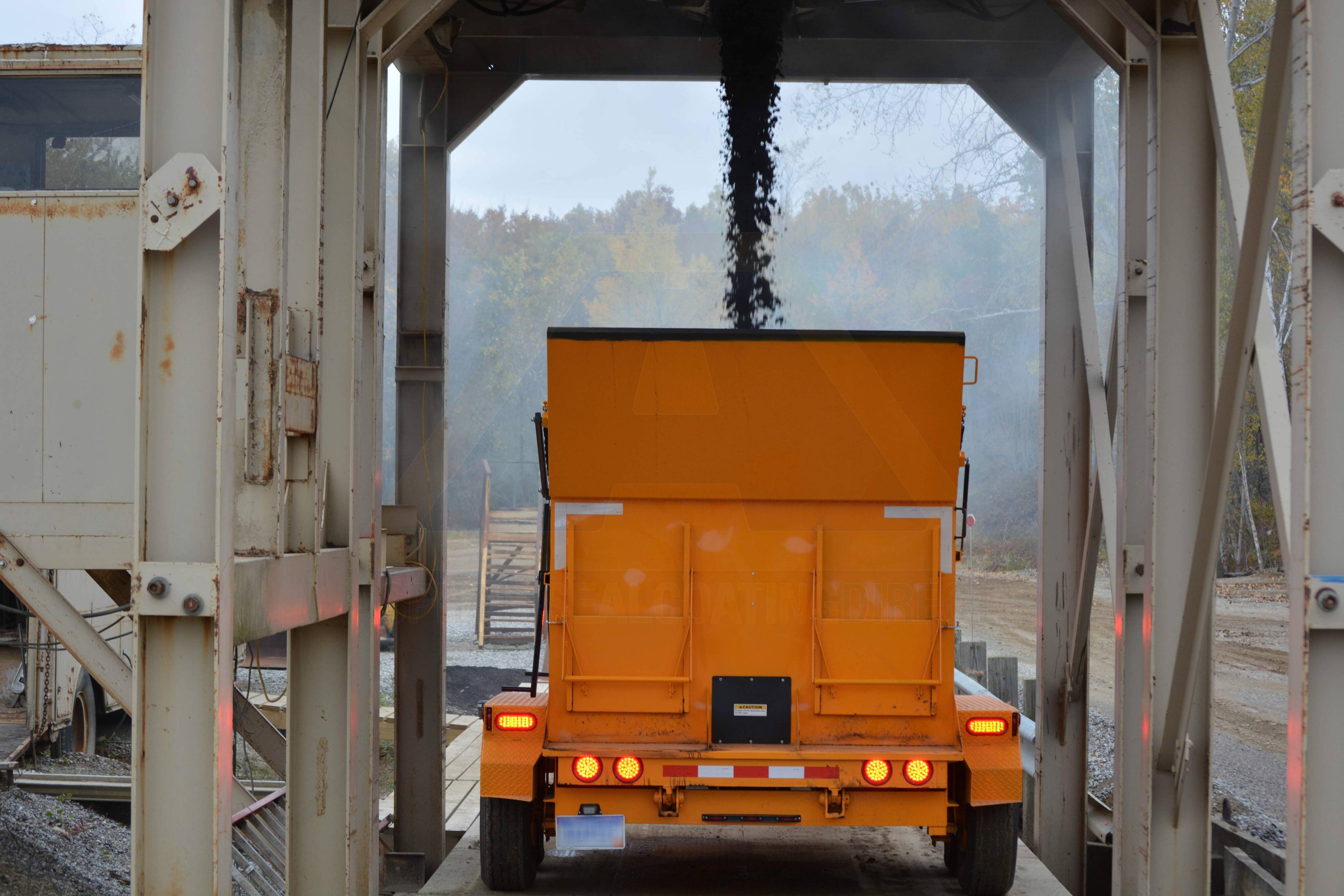 4 ton heated asphalt box