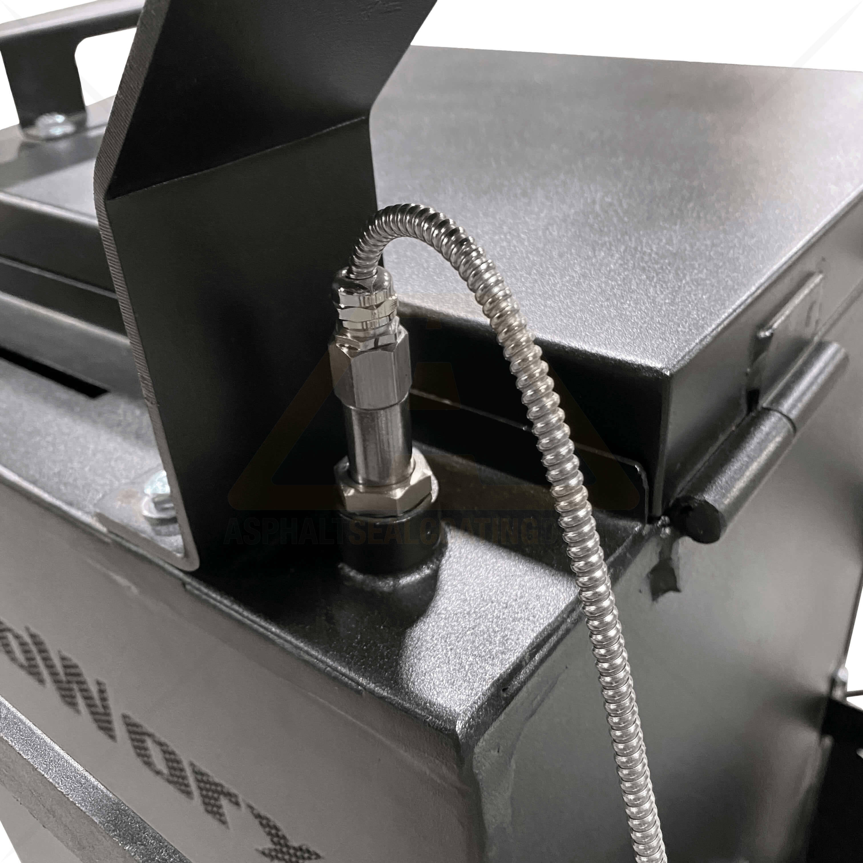 Rynoworx 10 Gallon Elite Hot Rubber Asphalt Walk Behind