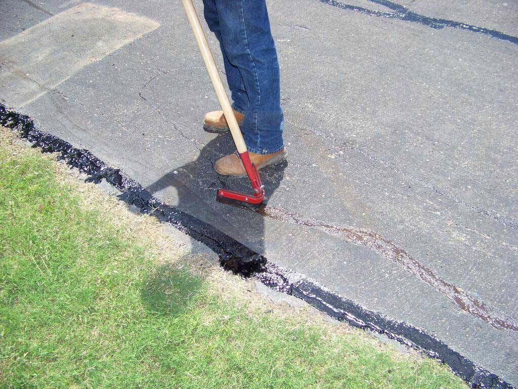 Reversible Asphalt Crack Squeegee "V" Push or Pull For Sale Asphalt