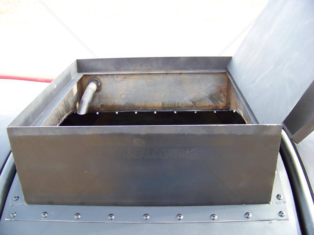 BIG A PolySkid Super 525 Gallon Asphalt Sealing Machine For Sale