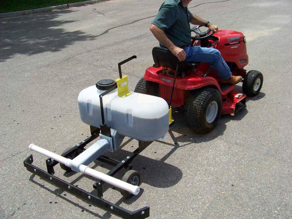 Driveway Pull Behind Sealing Machine For Sale Asphalt Sealcoating Direct