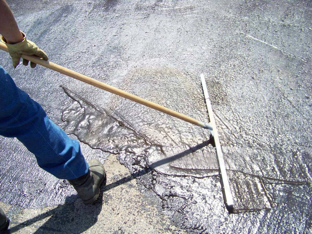 Marshalltown 24 Inch Straight Blade Sealcoat Squeegee RED700244 For