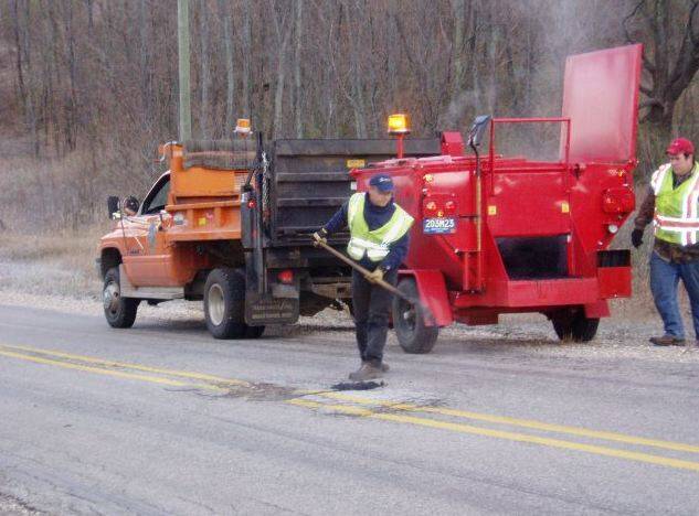 Asphalt Hot Box 4 Ton Trailer For Hot Or Cold Asphalt ...